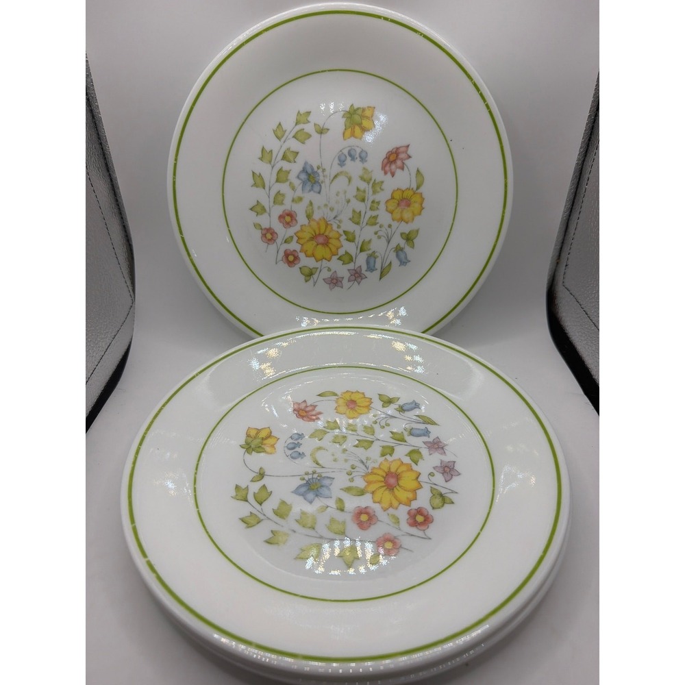 4 Corelle Spring Meadow Lunch Salad 8.5" Plates 1970s